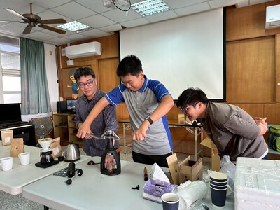 Link to ImgDesc(另開新視窗)